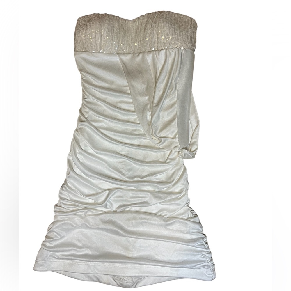 B. Darlin| B. Darlin Mini White Strapless Sparkle Dress
